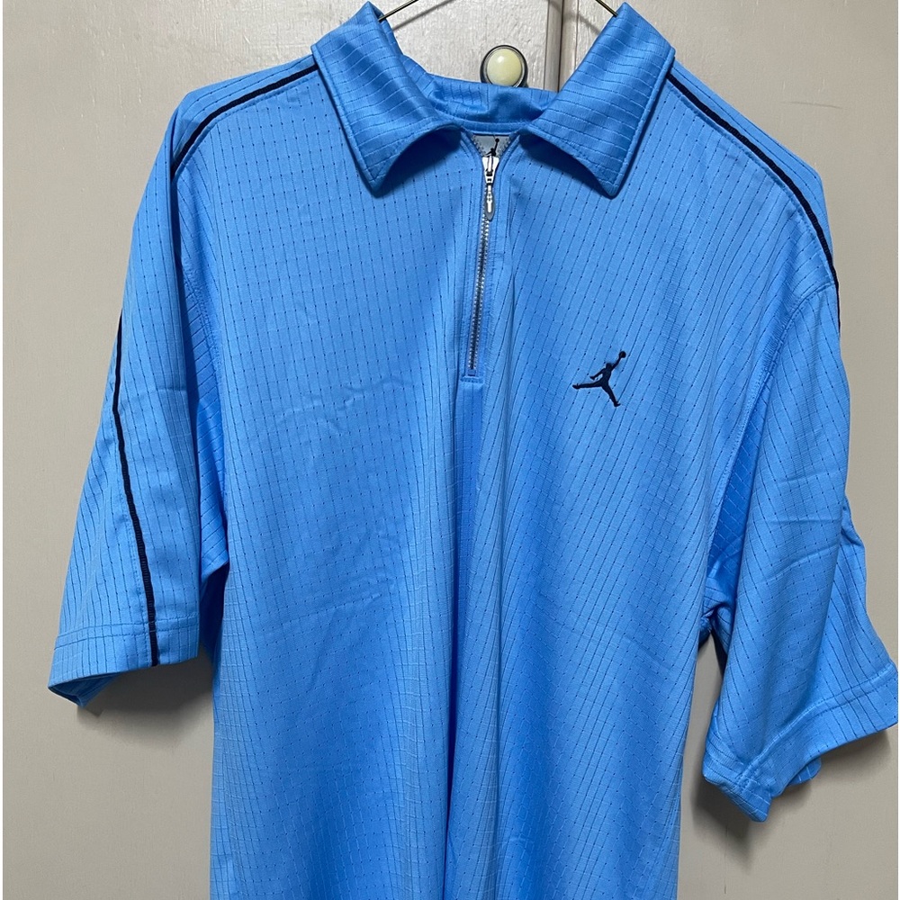 NIKE AIR JORDAN POLO SHIRT COLUMBIA-BLUE /NAVY -BLUE 100% POLYESTER MEDIUM MENS